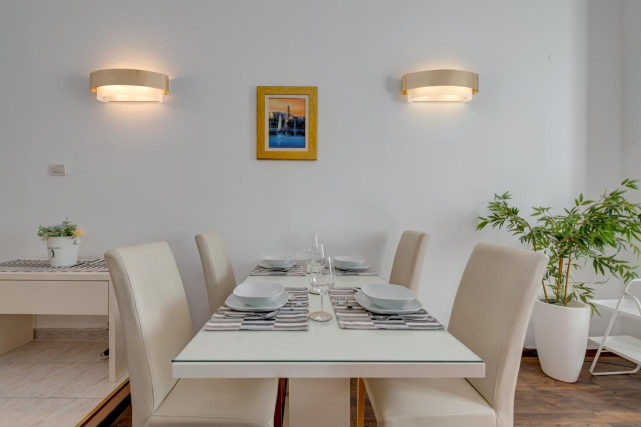 Apartments Riva Lucija By Litto สปลิท ภายนอก รูปภาพ